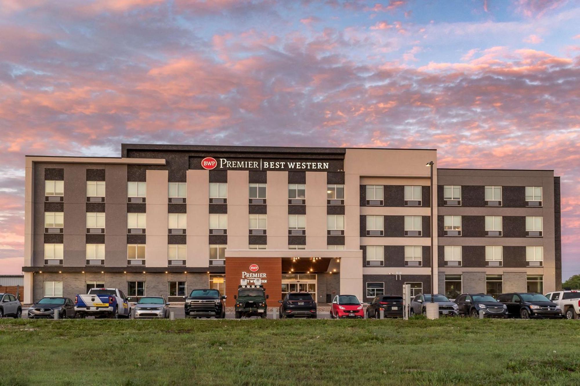 Best Western Premier Prince Albert Exterior foto